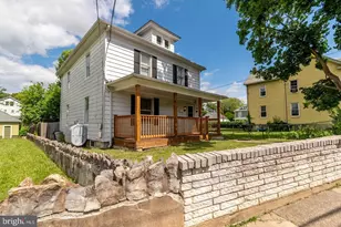 405 Porter Ave, Martinsburg, WV 25401 - Photo 2