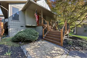 598 Tecumseh Trail, Hedgesville, WV 25427 - Photo 4