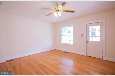 124 S Kentucky Avenue, Martinsburg, WV 25401 - Photo 6