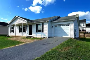 94 Escalade Ln, Martinsburg, WV 25403 - Photo 2