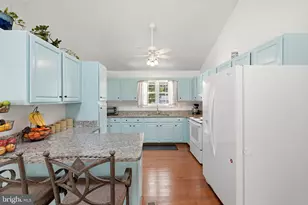 284 Nottingham Blvd, Martinsburg, WV 25405 - Photo 18