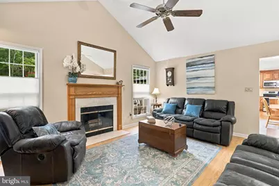160 Dartmouth Lane, Falling Waters, WV 25419 - Photo 8