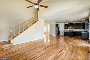 225 Dinwiddie Way, Kearneysville, WV 25430 - Photo 6