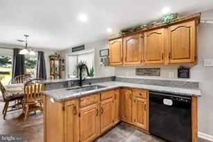 13503 Apple Harvest Dr, Martinsburg, WV 25403 - Photo 12