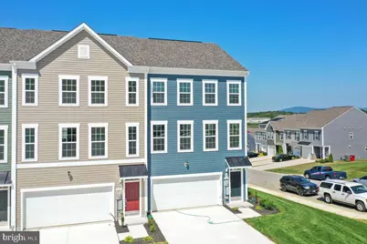 64 Stafford Place, Falling Waters, WV 25419 - Photo 4