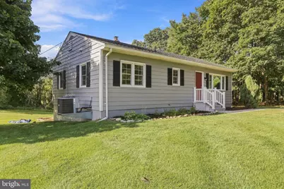 2016 Eagle School Road, Martinsburg, WV 25404 - Photo 2