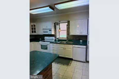 16 Catalpa Court, Martinsburg, WV 25404 - Photo 4