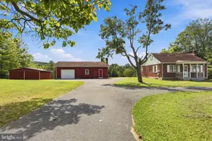 9203 Hedgesville Rd, Hedgesville, WV 25427 - Photo 1