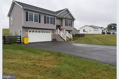299 Hannah Lane, Bunker Hill, WV 25413 - Photo 2