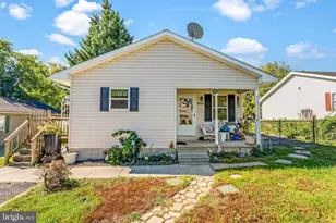320 Twigg Dr, Martinsburg, WV 25404 - Photo 2