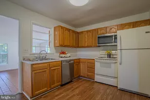 290 Brookdale Ave, Martinsburg, WV 25401 - Photo 6