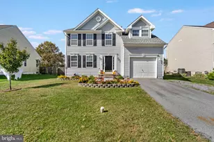 38 Charlotte Ct, Martinsburg, WV 25405 - Photo 1