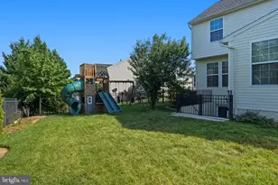 358 Brandenburg Dr, Falling Waters, WV 25419 - Photo 10