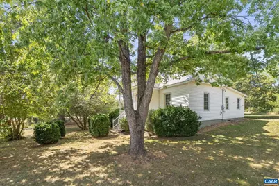 26171 N James Madison Hwy, New Canton, VA 23123 - Photo 1