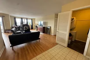 3737 Clarks Ln, Baltimore, MD 21215 - Photo 8