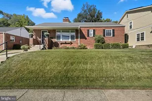 2632 N Sycamore St, Arlington, VA 22207 - Photo 1