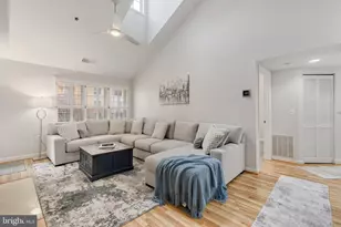 1320 N Wayne St, Arlington, VA 22201 - Photo 1