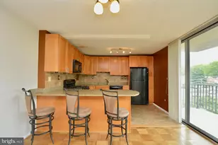 4600 Four Mile Run Dr S, Arlington, VA 22204 - Photo 20