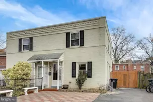 903 S Irving St, Arlington, VA 22204 - Photo 1