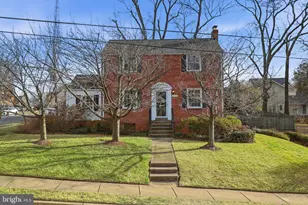 2127 Patrick Henry Dr, Arlington, VA 22205 - Photo 1