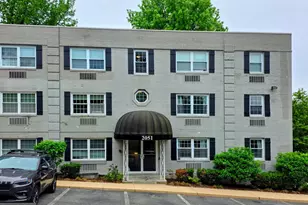 2051 N Woodstock St, Arlington, VA 22207 - Photo 1