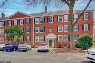 3050 S Buchanan St, Arlington, VA 22206 - Photo 1