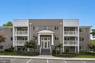 4167 S Four Mile Run Dr, Arlington, VA 22204 - Photo 1