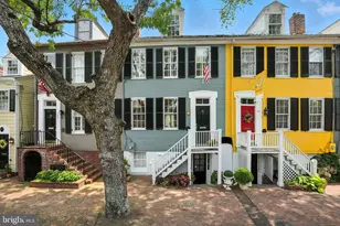 219 N Pitt St, Alexandria, VA 22314 - Photo 1