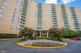 501 Slaters Ln, Alexandria, VA 22314 - Photo 1
