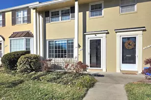 2510 N Dearing St, Alexandria, VA 22302 - Photo 1