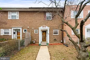 1004 Colonial Ave, Alexandria, VA 22314 - Photo 1