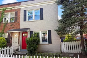 124 Baggett Pl, Alexandria, VA 22314 - Photo 1