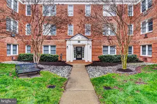 922 S Washington St, Alexandria, VA 22314 - Photo 1