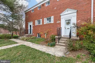3307 Martha Custis Dr, Alexandria, VA 22302 - Photo 1