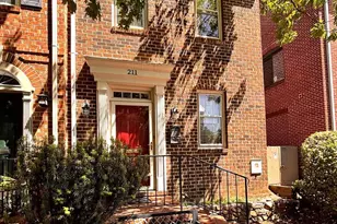 211 Oronoco St, Alexandria, VA 22314 - Photo 1