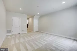 723 Diamond Ave, Alexandria, VA 22301 - Photo 22