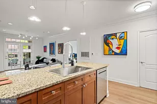 1115 Cameron, Alexandria, VA 22314 - Photo 4