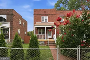 345 Wesmond Dr, Alexandria, VA 22305 - Photo 1