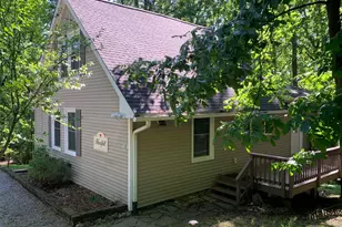 132 Pinecrest Ln, Bluemont, VA 20135 - Photo 1