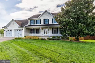 424 Hancock Ct, Berryville, VA 22611 - Photo 1