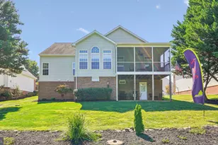 2036 Golf Dr, Culpeper, VA 22701 - Photo 1