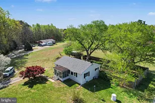 18448 Beazley Ln, Milford, VA 22514 - Photo 1