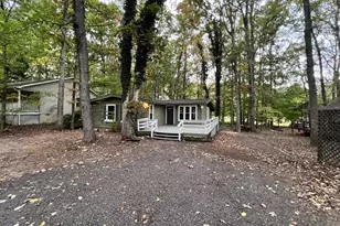 535 Mt Pleasant Dr, Locust Grove, VA 22508 - Photo 1