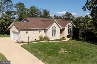 4 Constitution Avenue, Luray, VA 22835 - Photo 1