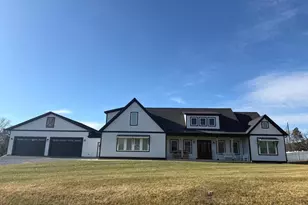 399 Beall Ave, Luray, VA 22835 - Photo 1