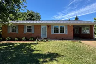 2 Springcrest Dr, Luray, VA 22835 - Photo 1
