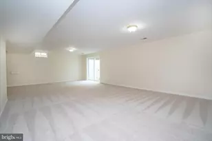 5662 Caribbean Ct, Haymarket, VA 20169 - Photo 46