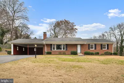 19227 Cardinal Heights Road, Triangle, VA 22172 - Photo 1