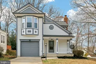 11972 Holly View Dr, Woodbridge, VA 22192 - Photo 1