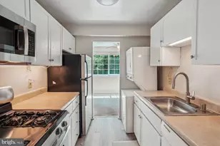 1541 Colonial Dr, Woodbridge, VA 22192 - Photo 1